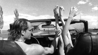 Juliette Lewis feet photo thumbnail