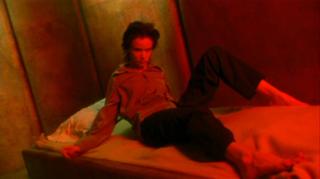 Juliette Lewis feet photo thumbnail