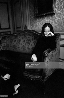 Juliette Lewis feet photo thumbnail