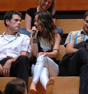 Juliette Lewis feet photo thumbnail