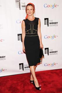 Juliette Lewis feet photo thumbnail