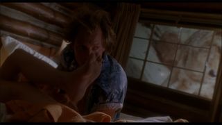 Juliette Lewis feet photo thumbnail