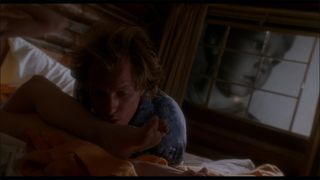 Juliette Lewis feet photo thumbnail