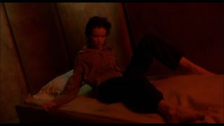 Juliette Lewis feet photo thumbnail