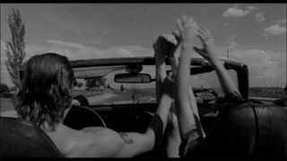 Juliette Lewis feet photo thumbnail