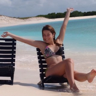 Juliette Pardau feet photo 1