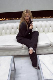 Juliette Schoppmann feet photo thumbnail