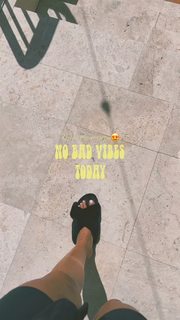 Julissa Bermudez feet photo 6