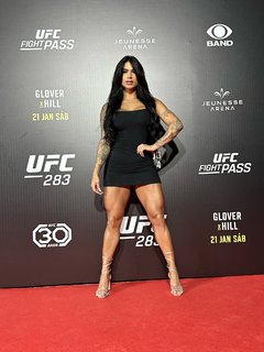 Jully Poca feet photo 8