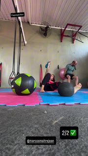 Jully Poca feet photo 13