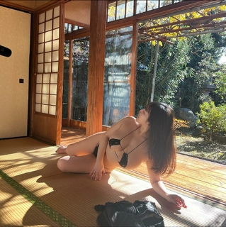 Jun Amaki feet photo 2