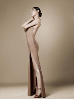 Jun Ji-hyun feet photo thumbnail