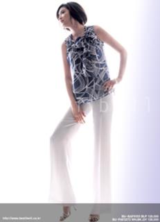 Jun Ji-hyun feet photo thumbnail