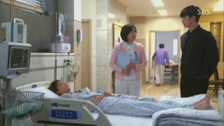 Jun Ji-hyun feet photo thumbnail