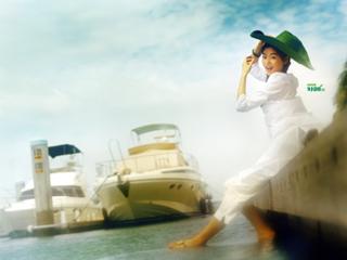 Jun Ji-hyun feet photo thumbnail