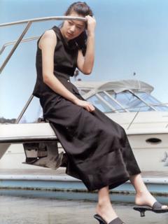 Jun Ji-hyun feet photo thumbnail