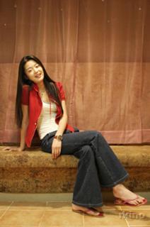 Jun Ji-hyun feet photo thumbnail