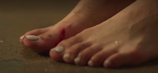 Jung Chae-yeon feet photo 20