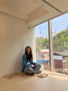 Jung Chae-yeon feet photo 10