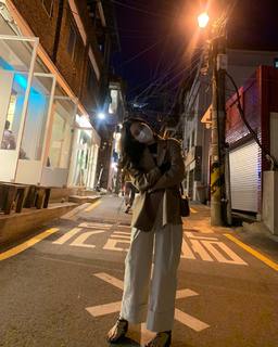 Jung Chae-yeon feet photo 12
