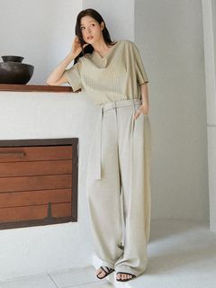 Jung Chae-yeon feet photo 6