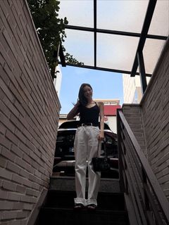 Jung Chae-yeon feet photo 1