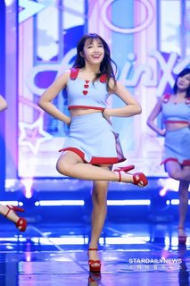 Jung Eun-ji feet photo 4