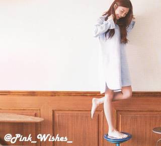 Jung Eun-ji feet photo 3