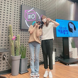Jung Eun-ji feet photo 2