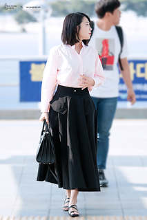 Jung Eun-ji feet photo 1