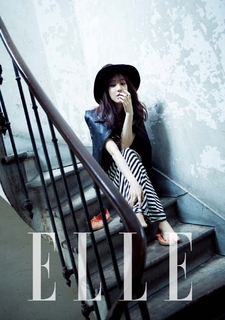 Jung Ryeo-won feet photo 7