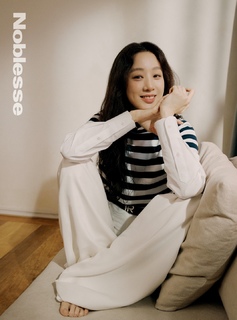 Jung Ryeo-won feet photo 3