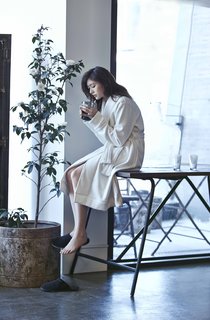 Jung So-min feet photo thumbnail