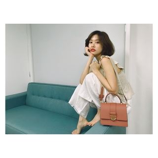 Jung So-min feet photo thumbnail