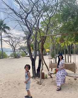 Jung So-min feet photo thumbnail