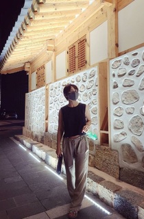 Jung-Yeon Oh feet photo thumbnail