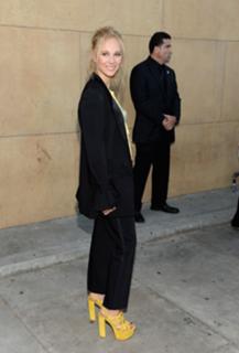 Juno Temple feet photo thumbnail