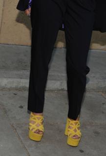 Juno Temple feet photo thumbnail