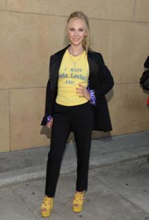 Juno Temple feet photo thumbnail