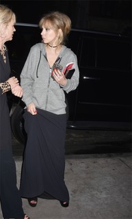Juno Temple feet photo thumbnail