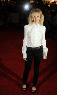 Juno Temple feet photo thumbnail