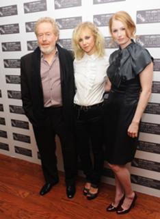 Juno Temple feet photo thumbnail