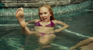 Juno Temple feet photo thumbnail