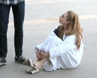 Juno Temple feet photo thumbnail