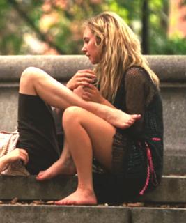 Juno Temple feet photo thumbnail