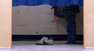 Juno Temple feet photo thumbnail