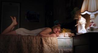 Juno Temple feet photo thumbnail