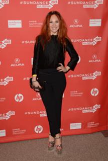 Juno Temple feet photo thumbnail
