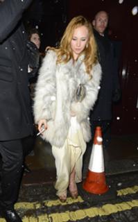 Juno Temple feet photo thumbnail