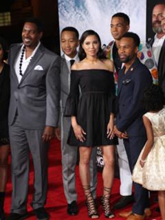Jurnee Smollett feet photo thumbnail